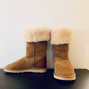 Auth UGG Classic Tall Boots Sheepskin chestnut